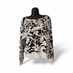 Tribal Jeans Women’s Medium Floral Print Lightweight Sweater Beige Black (JC88)